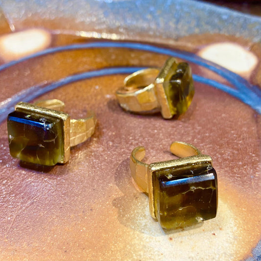 Ring - Reclaimed Bottle Glass - 14kt Gold on Pewter - Tortoise Cube
