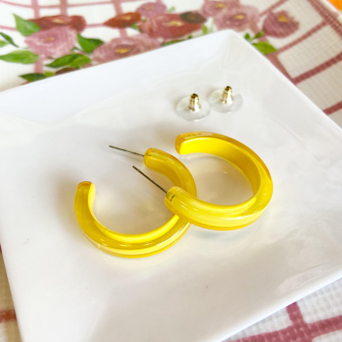 Earrings - Small Hoop - Yellow - Resin