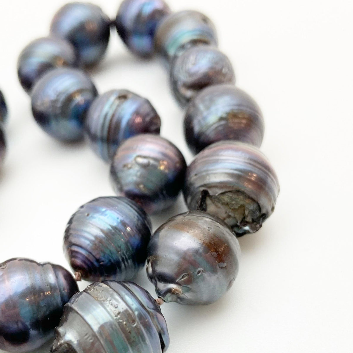 Necklace - Handknotted Dark Pearl - 29"